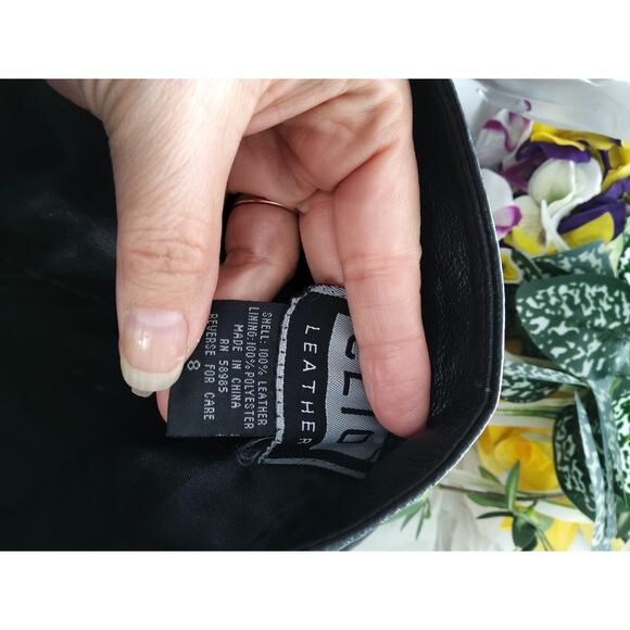 Mobwife genuine leather black pants size 8 W button zip sleek biker cosplay vamp - Picture 7 of 9